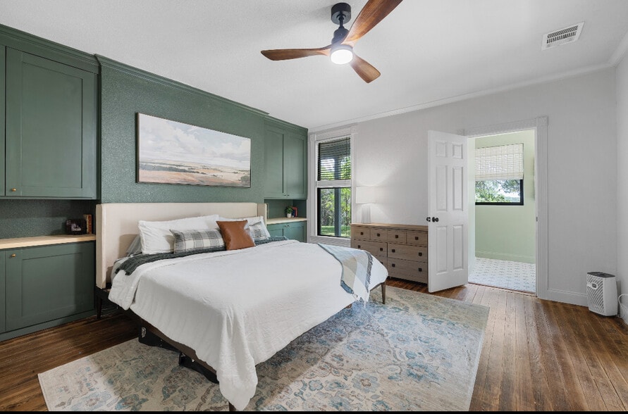 More Photos Of 301 Avenue I, Valley Mills Specialty For Sale