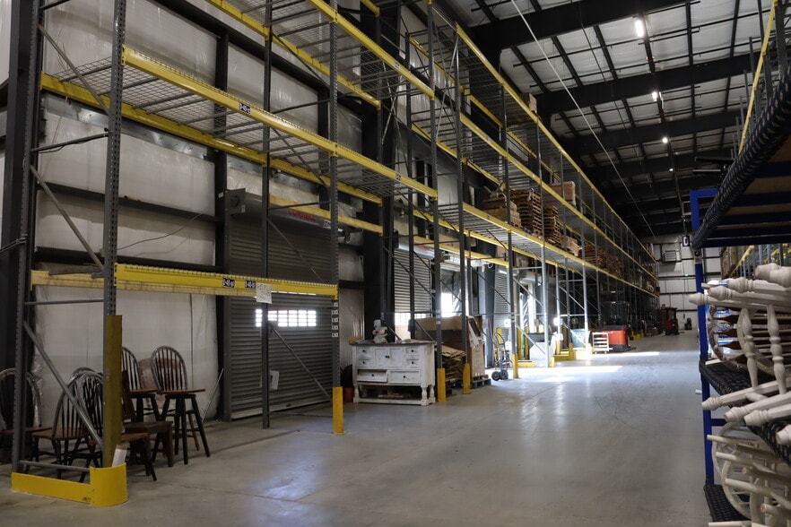 More Photos Of 7235 Bonnyshire Dr, Chattanooga Industrial For Sale