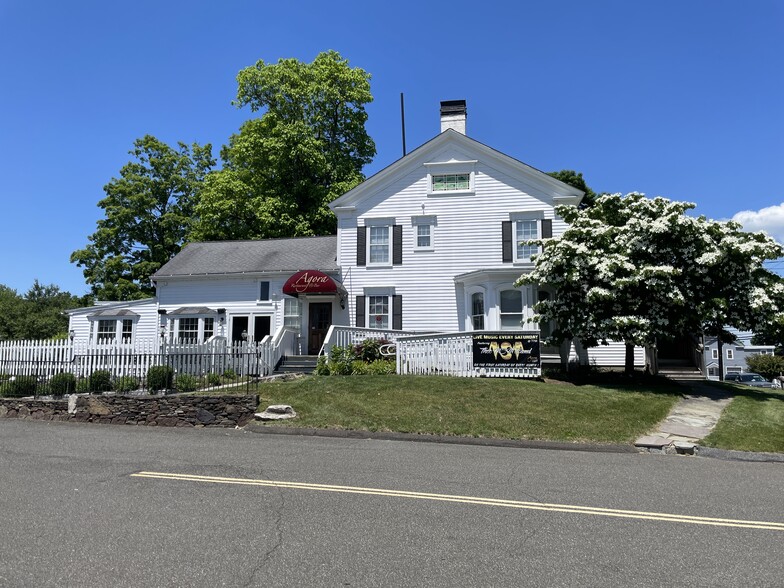 Primary Photo Of 834 Federal Rd, Brookfield General Retail For Lease