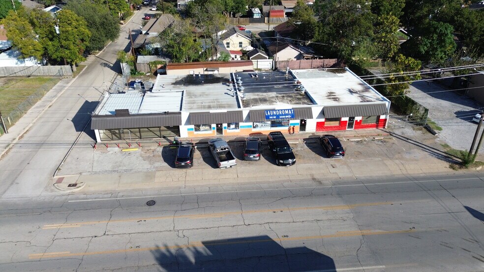 More Photos Of 1006-1012 N Sylvania Ave, Fort Worth Storefront For Lease