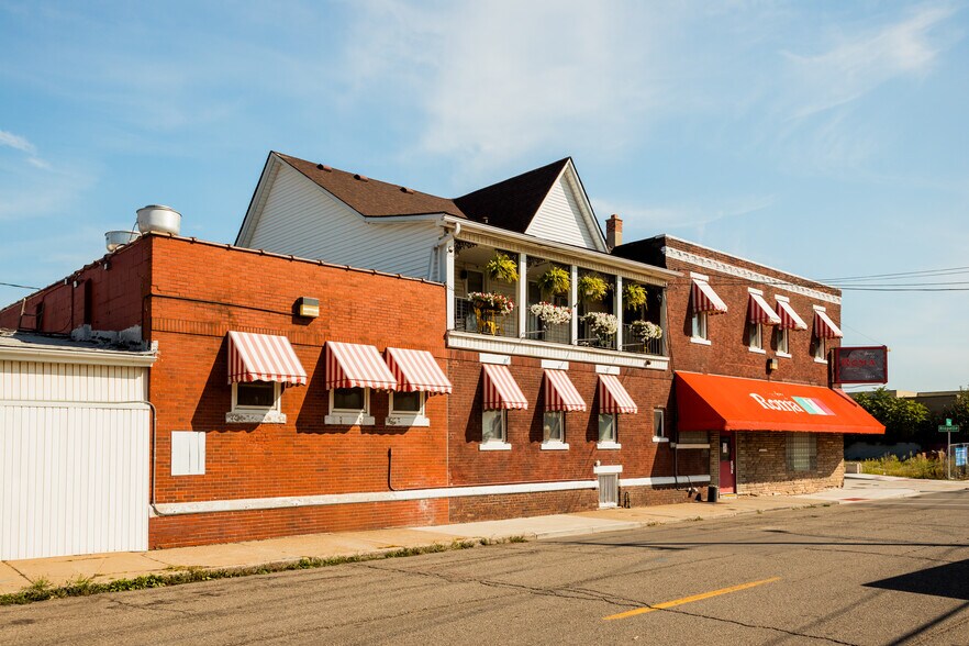 More Photos Of 3401 Riopelle St, Detroit Restaurant For Sale