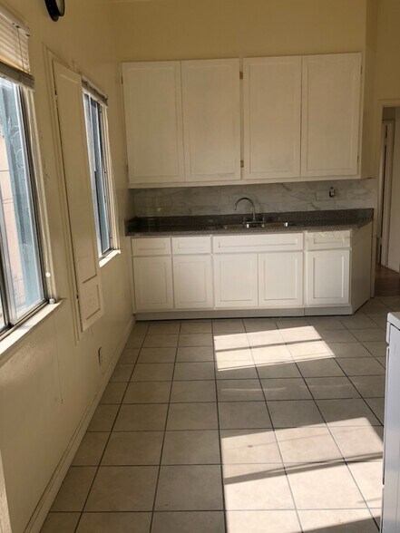 More Photos Of 817-823 Centennial St, Los Angeles Apartments For Sale