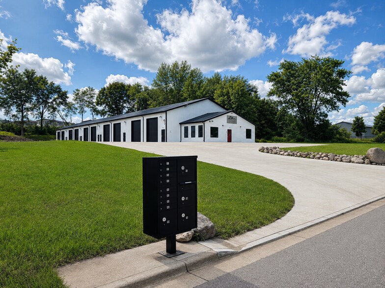 More Photos Of 1000 Enterprise Dr, Hastings Warehouse For Lease