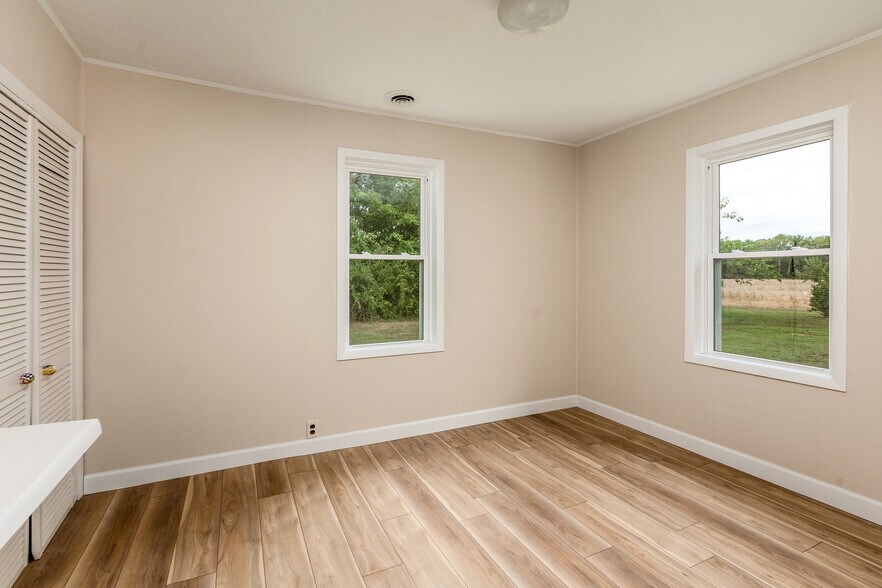 More Photos Of 53 Private Road 1M, De Soto Land For Sale