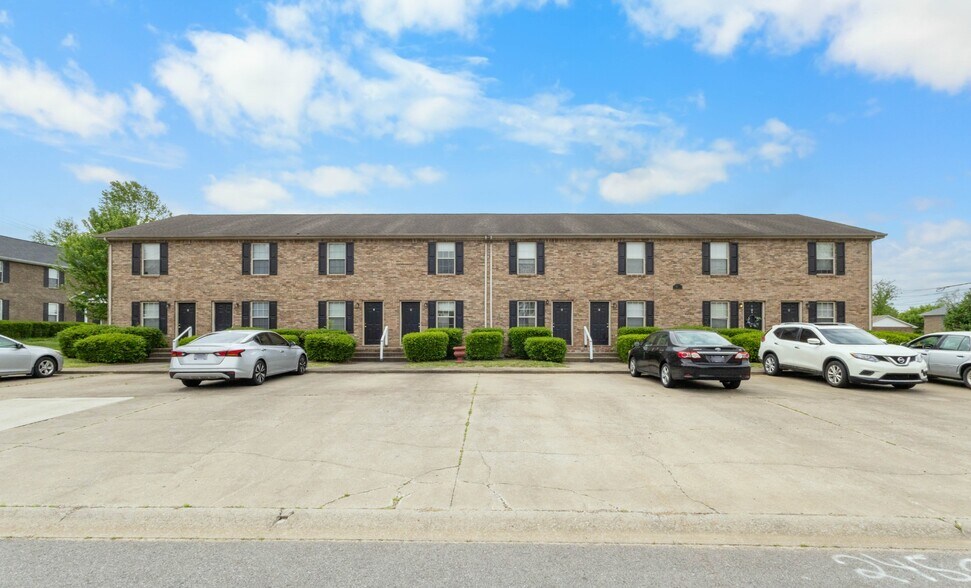 More Photos Of 2450 Caroline Dr, Clarksville Apartments For Sale