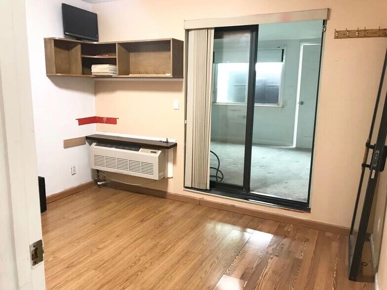 More Photos Of 4621 Little Neck Pky, Little Neck Office Residential For Sale