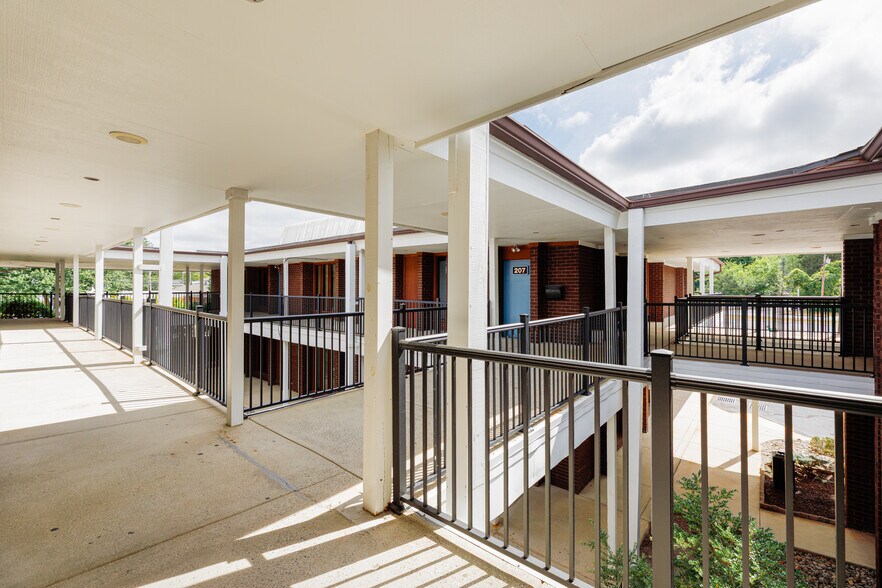 More Photos Of 1750 Zion Rd, Northfield Medical For Sale