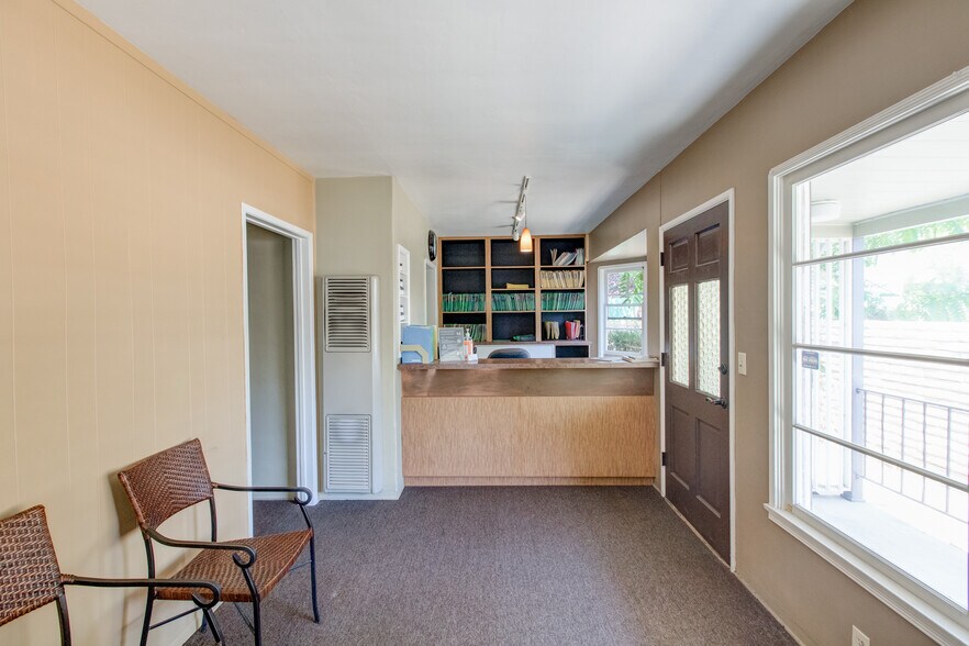 More Photos Of 624 W Chapman Ave, Orange Medical For Sale