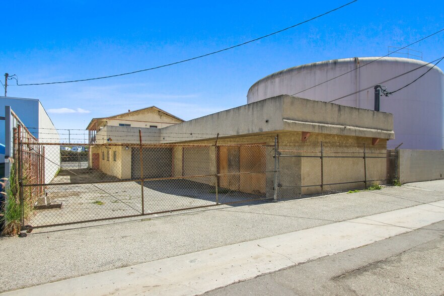 More Photos Of 2217 Border Ave, Torrance Light Manufacturing For Sale