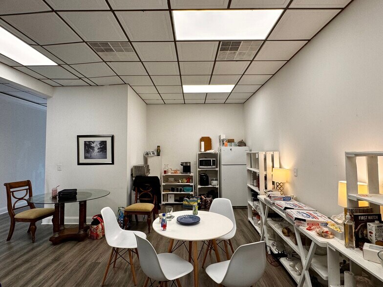 More Photos Of 490 Westfield Rd, Charlottesville Storefront Retail Office For Lease