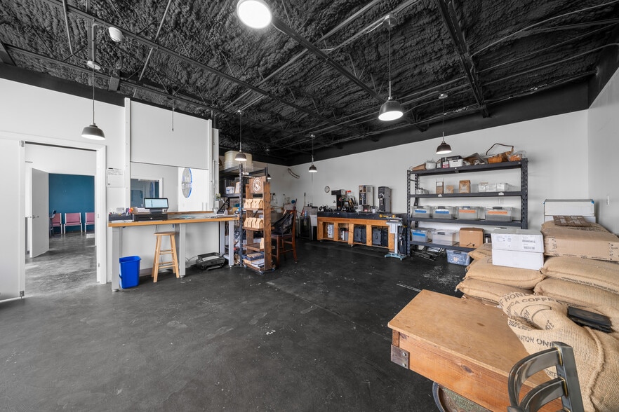 More Photos Of 98 NE 9th St, Ocala Unknown For Lease