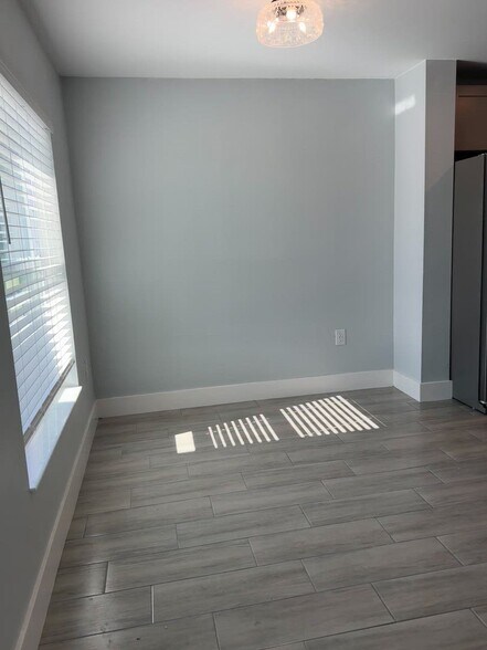 Primary Photo Of 3665-3667 Michigan Ave, Fort Myers Office For Lease