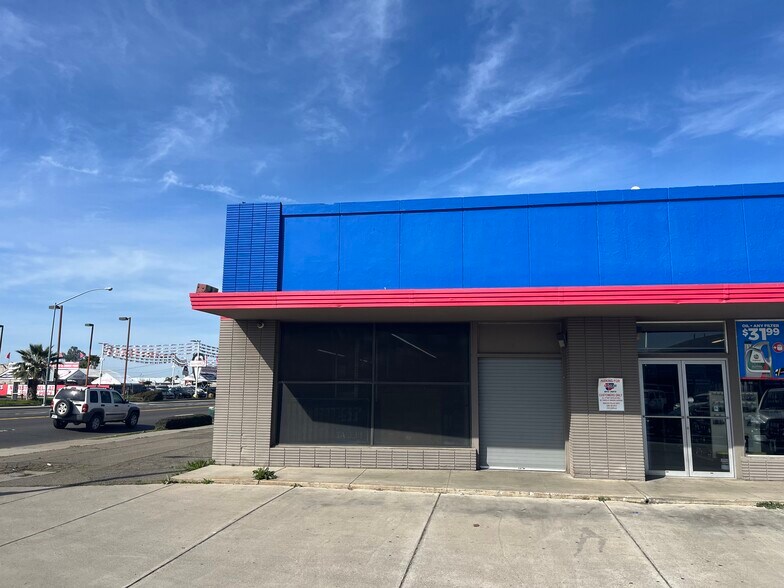 More Photos Of 1603-1607 V St, Merced Freestanding For Sale