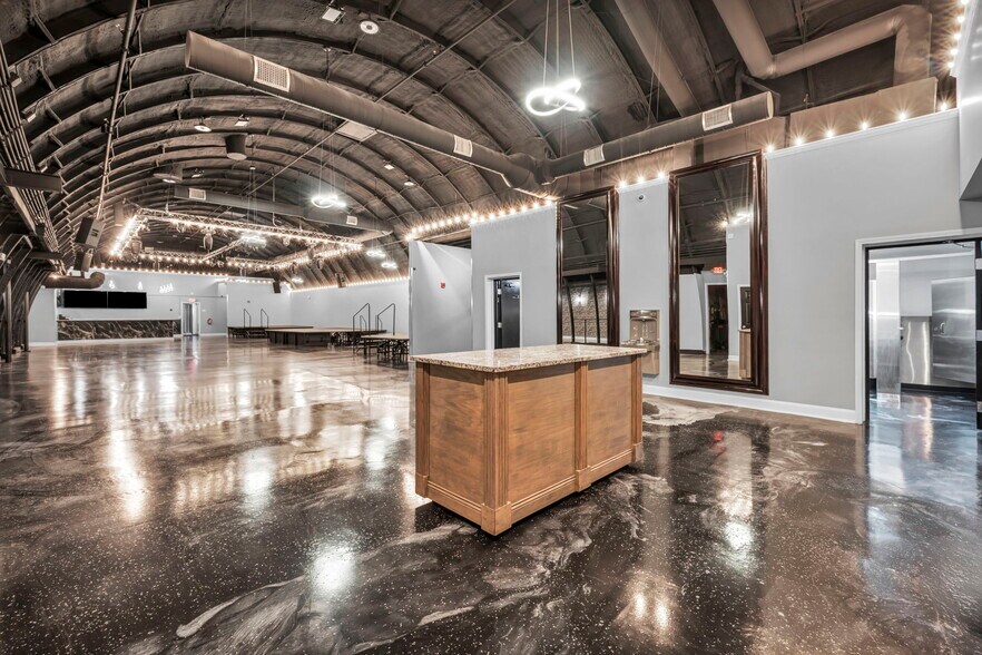 More Photos Of 1025 E Fifth Ave, Columbus Warehouse For Lease