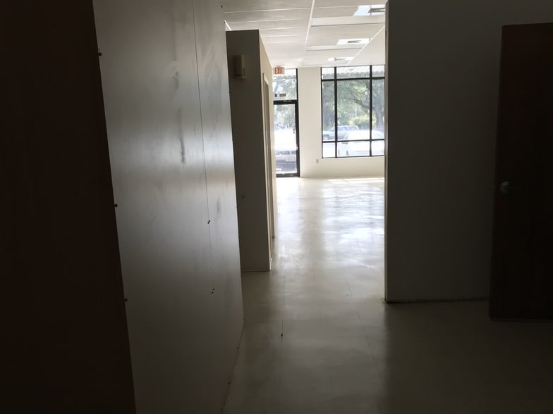 More Photos Of 5022 W Fairfield Dr, Pensacola Office For Lease