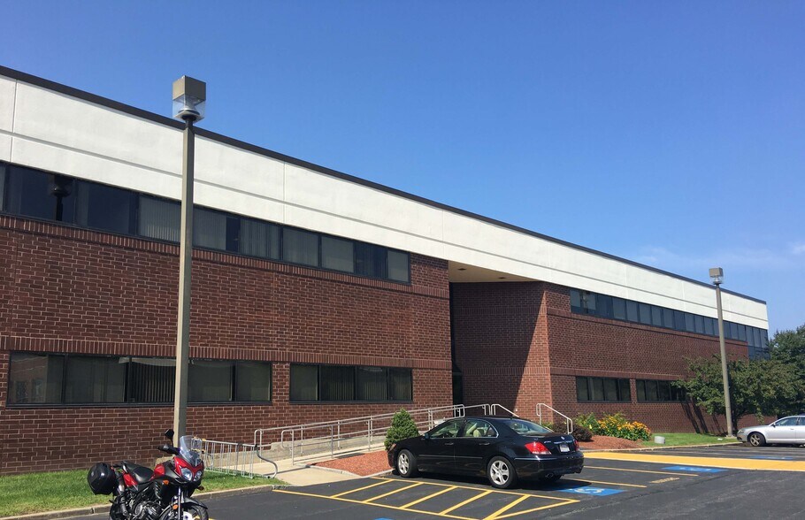 More Photos Of 44 Manning Rd, Billerica Research And Development For Lease