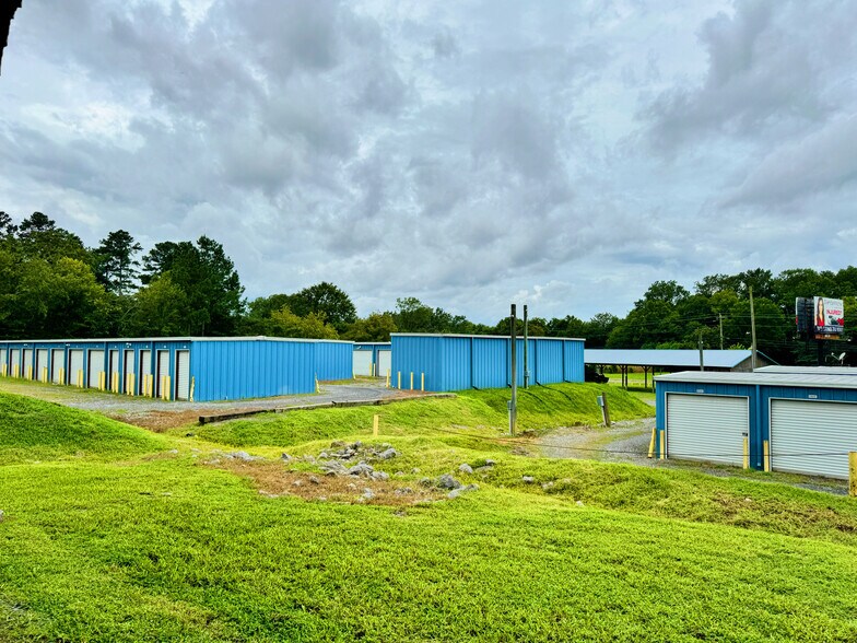 More Photos Of 5272 Highway 225 N, Chatsworth Self Storage For Sale