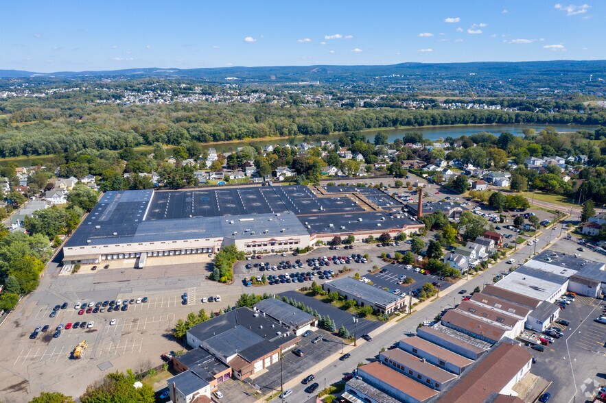 More Photos Of 180-190 Welles St, Forty Fort Medical For Lease