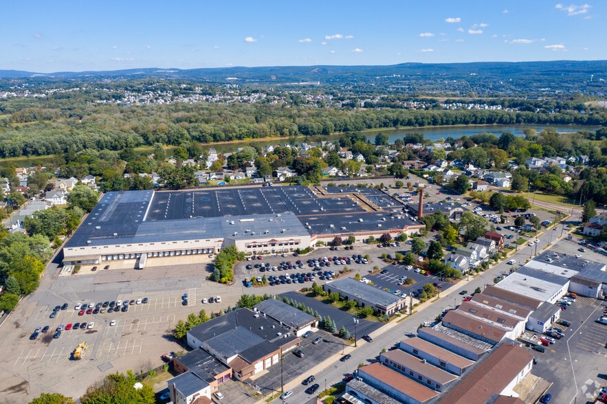 More Photos Of 180-190 Welles St, Forty Fort Medical For Lease