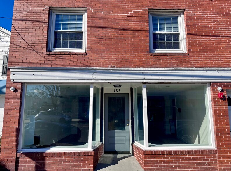 More Photos Of 187 Sound Beach Ave, Old Greenwich Freestanding For Lease