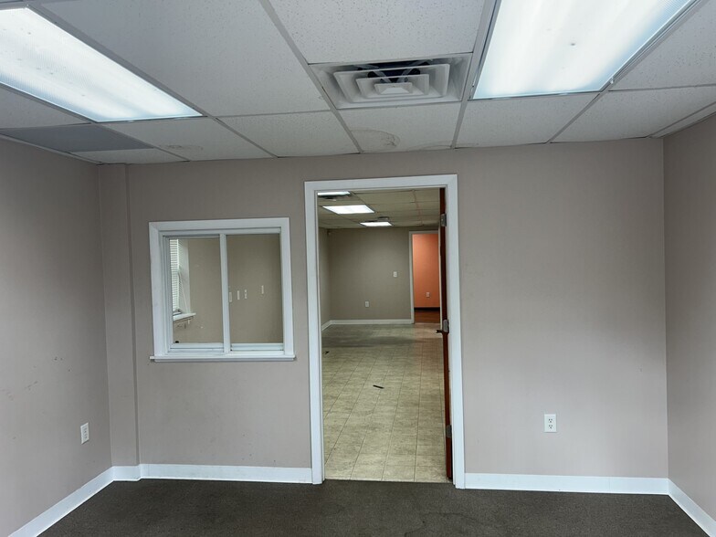 More Photos Of 200 Mission Rd, Palatka Medical For Sale