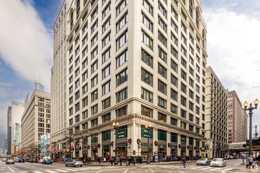 More Photos Of 1 N State St, Chicago Office Residential For Sale