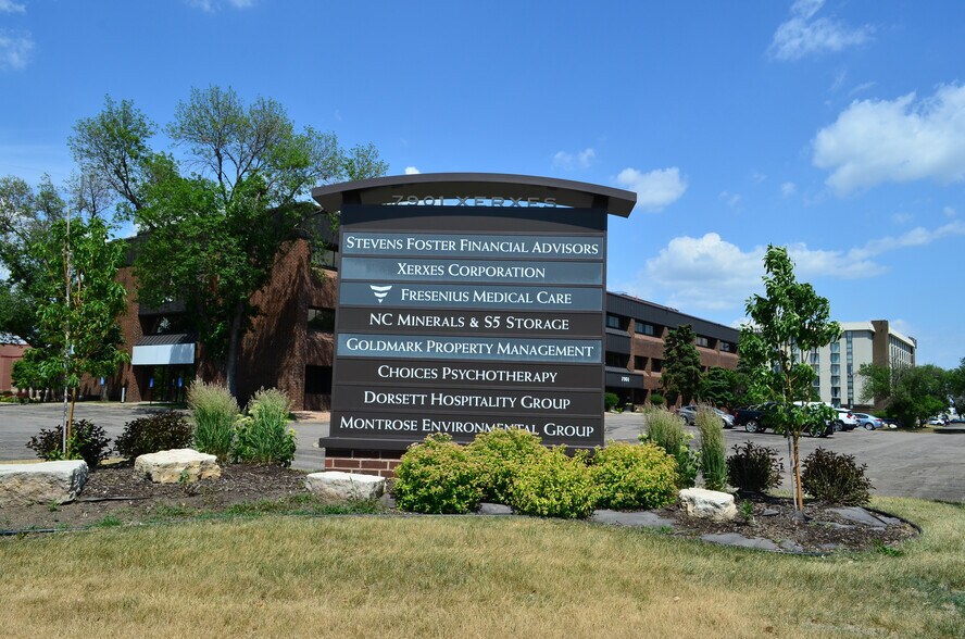 More Photos Of 7901 Xerxes Ave S, Bloomington Medical For Lease