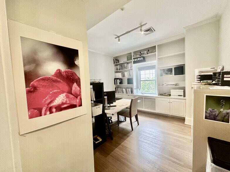 More Photos Of 95 E Putnam Ave, Greenwich Office For Sale
