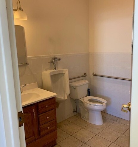 More Photos Of 1954 New York Ave, Huntington Station Office For Lease