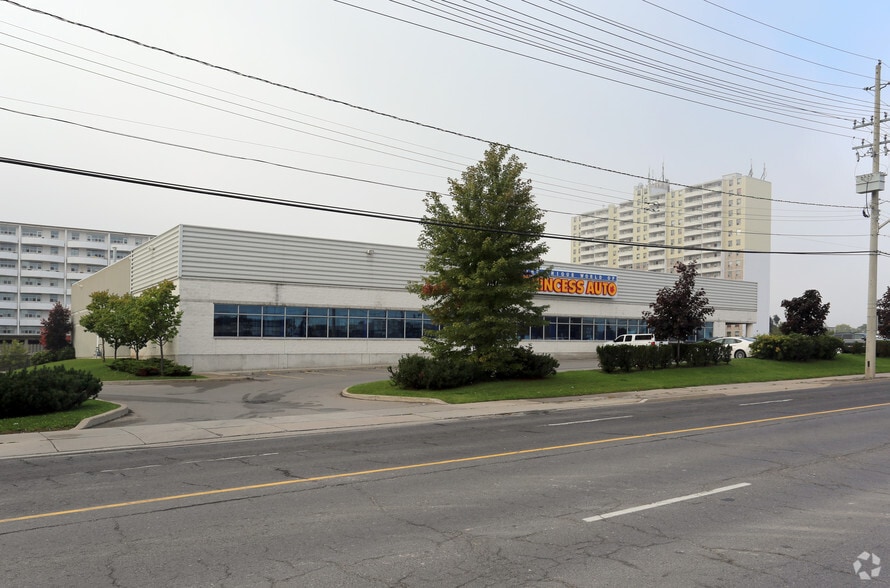 More Photos Of 1850 Barton St, Hamilton Freestanding For Lease