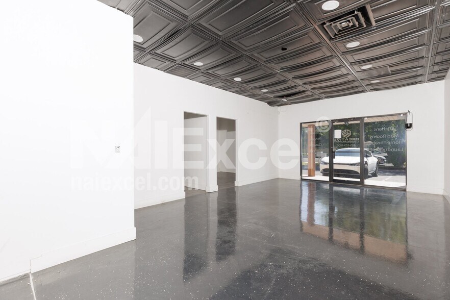 More Photos Of 1316 S 400 E, St George Showroom For Lease