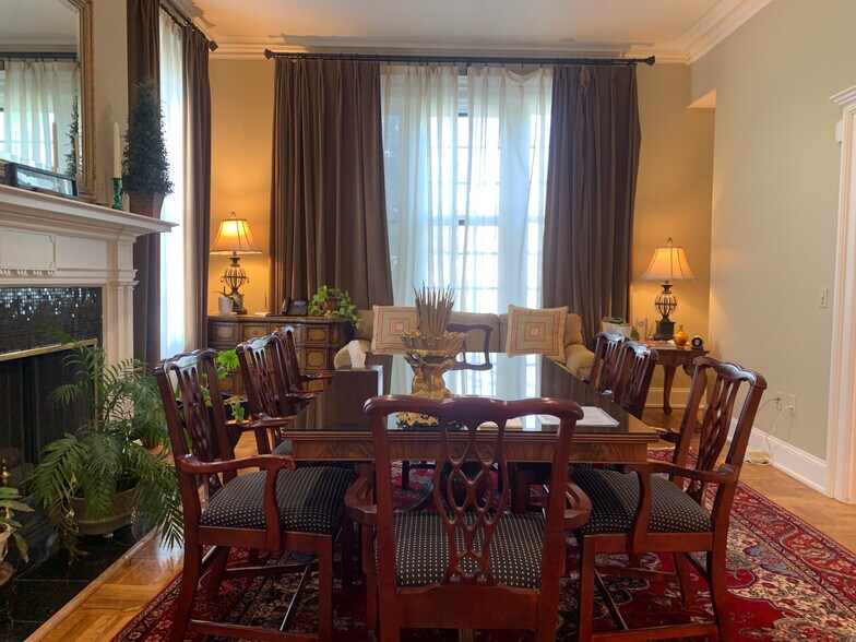 More Photos Of 205 23rd Ave N, Nashville Office For Sale