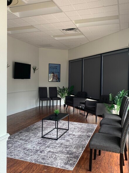 More Photos Of 35801-36091 US Hwy 19 N, Palm Harbor Freestanding For Lease