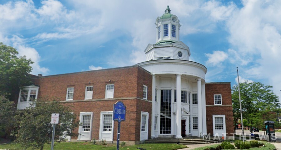 Primary Photo Of 2618 N Moreland Rd, Cleveland Bank For Lease