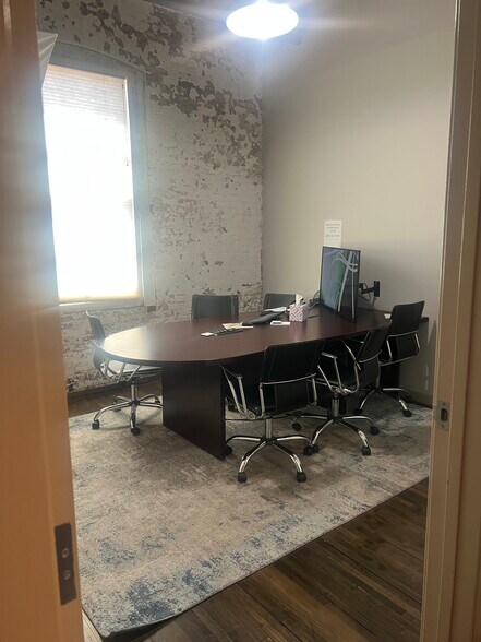 More Photos Of 304 W Pacific Ave, Spokane General Retail For Lease