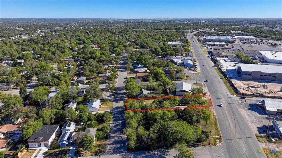 More Photos Of 1440 Business 35 Ave, New Braunfels Office For Sale