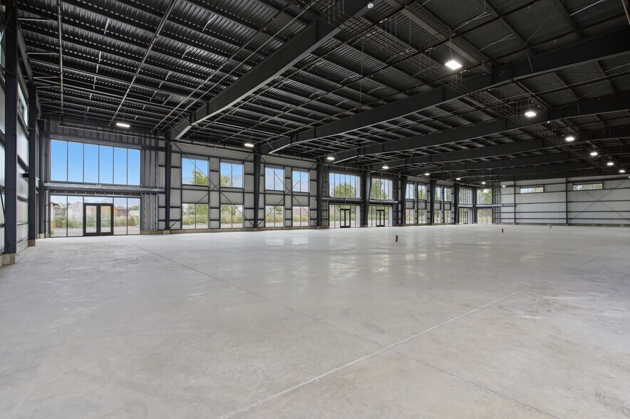 More Photos Of 1242 N 2000 W, Farr West Light Manufacturing For Sale