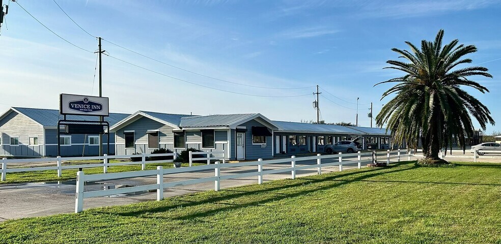 Primary Photo Of 42666 Highway 23, Venice Hotel For Sale