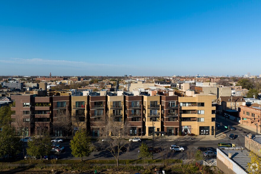 More Photos Of 2816 W Chicago Ave, Chicago Apartments For Lease