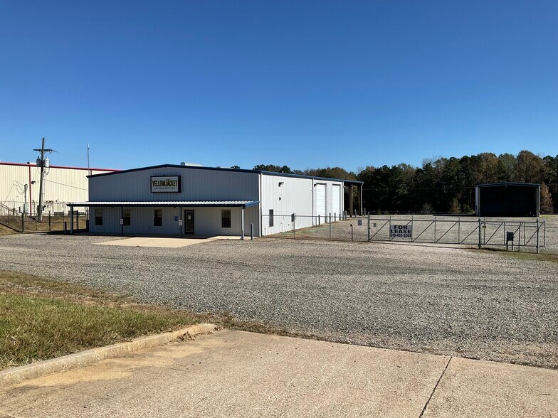 More Photos Of 211 Corporate Dr, Sibley Industrial For Lease