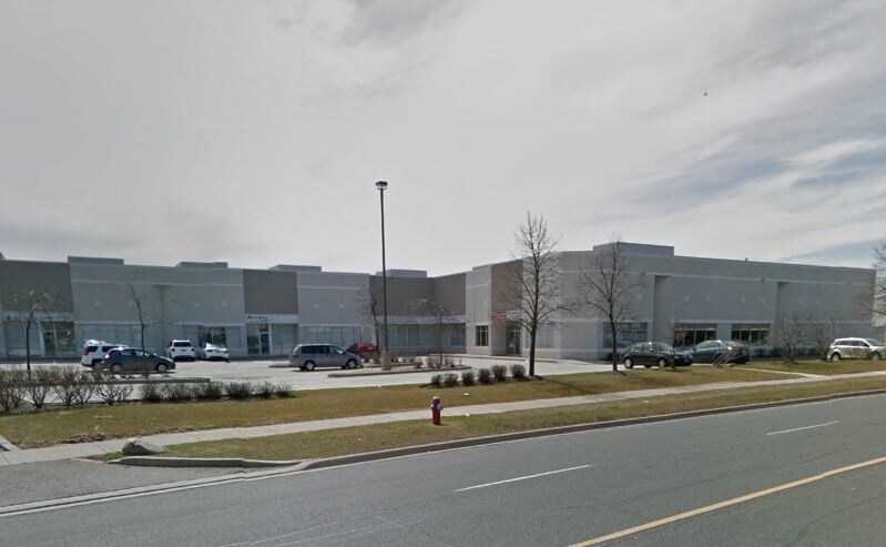 More Photos Of 3200 Ridgeway Dr, Mississauga Warehouse For Lease