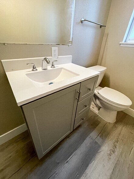 More Photos Of 1019 18th St NE, Auburn Apartments For Sale