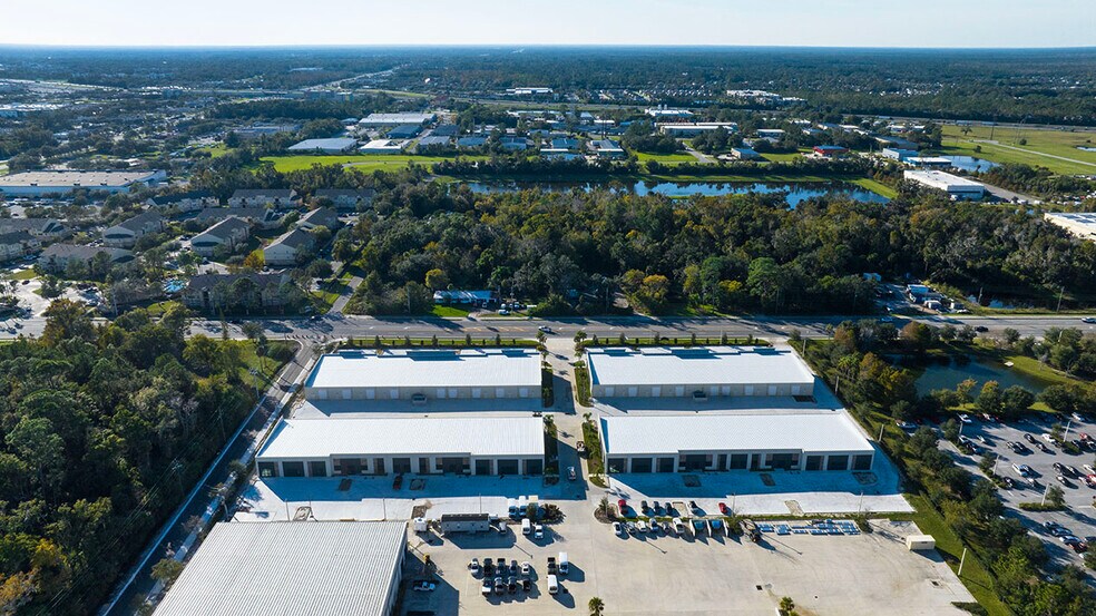 More Photos Of 375 Monroe Rd, Sanford Unknown For Lease