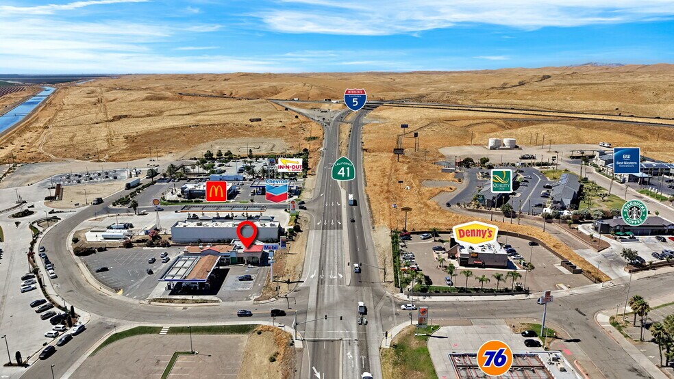 More Photos Of 33300 Bernard Dr, Kettleman City Freestanding For Lease