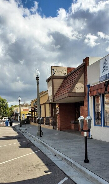 Primary Photo Of 8131 La Mesa Blvd, La Mesa Storefront For Lease