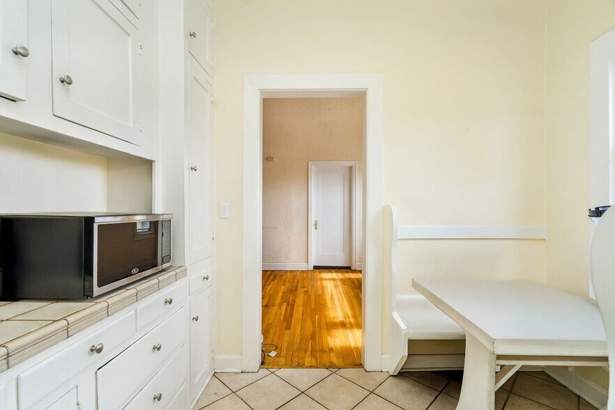 More Photos Of 1707 S Bonnie Brae St, Los Angeles Apartments For Sale