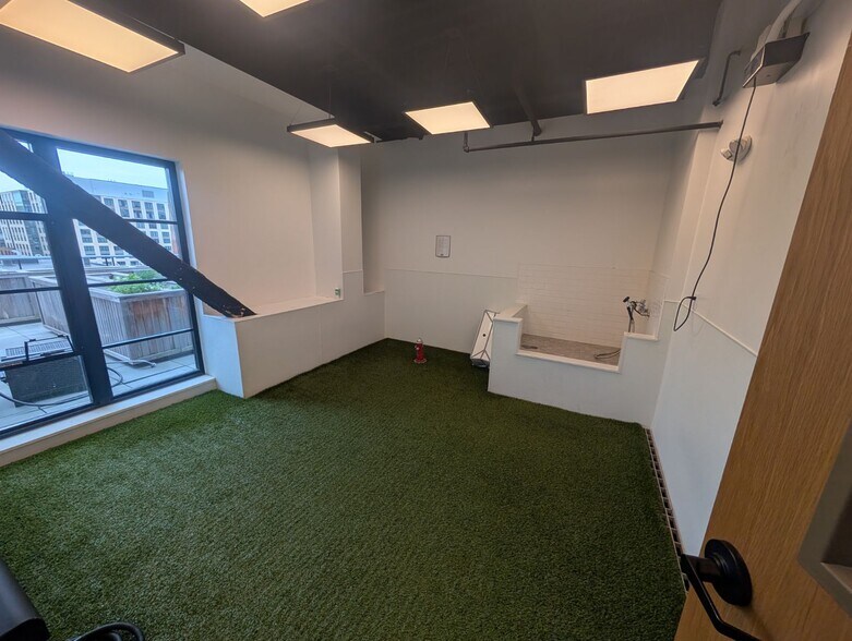 More Photos Of 46 Wareham St, Boston Apartments For Lease