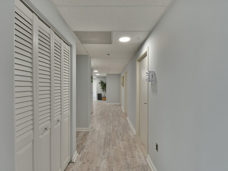 More Photos Of 2300 N Pershing Dr, Arlington Medical For Lease