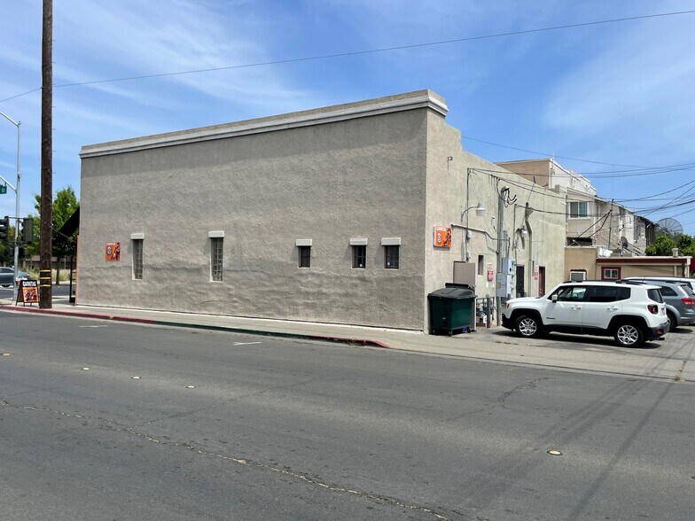 More Photos Of 800-806 Main St, Woodland Storefront For Sale