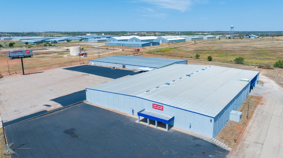 More Photos Of 1 Industrial Dr, Sweetwater Service For Lease